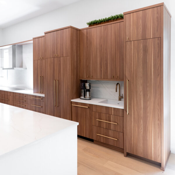 Slick And Chic Kitchen - Image 4