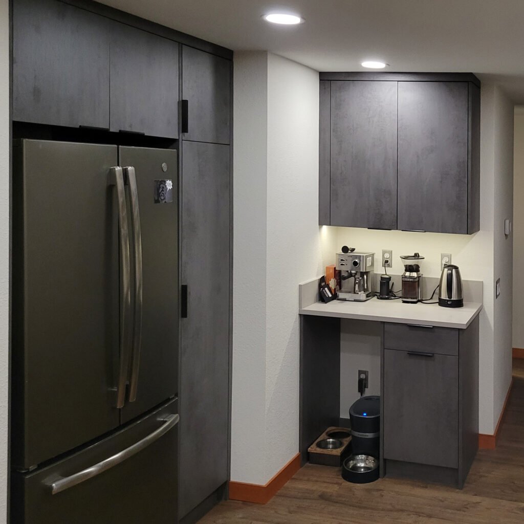 Kitchen in Anthracite Chromix Material