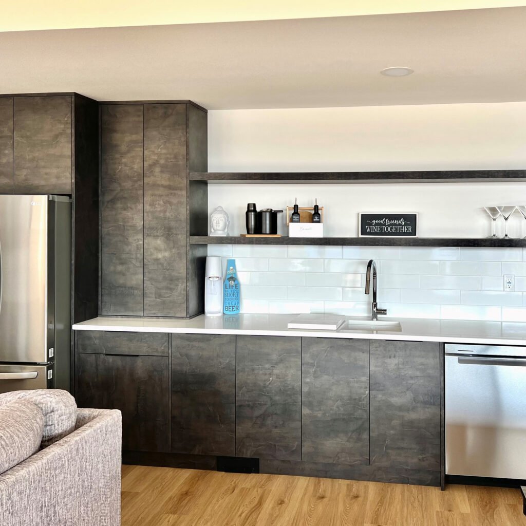 Zonavita Bar in Metal Slate Black Gold Material