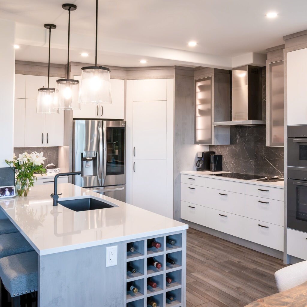 White kitchen with Silver Chromix material accents