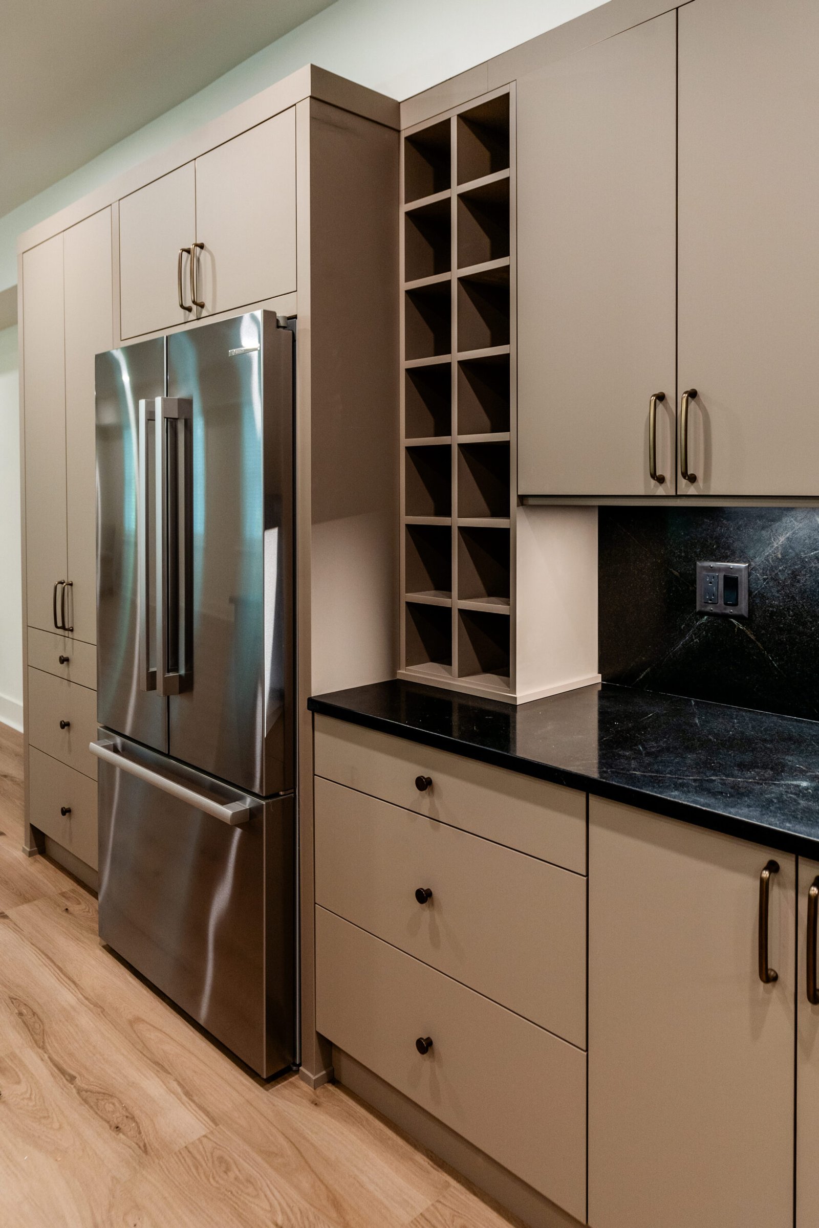 Zonavita kitchen in Stone Grey Matt material colour