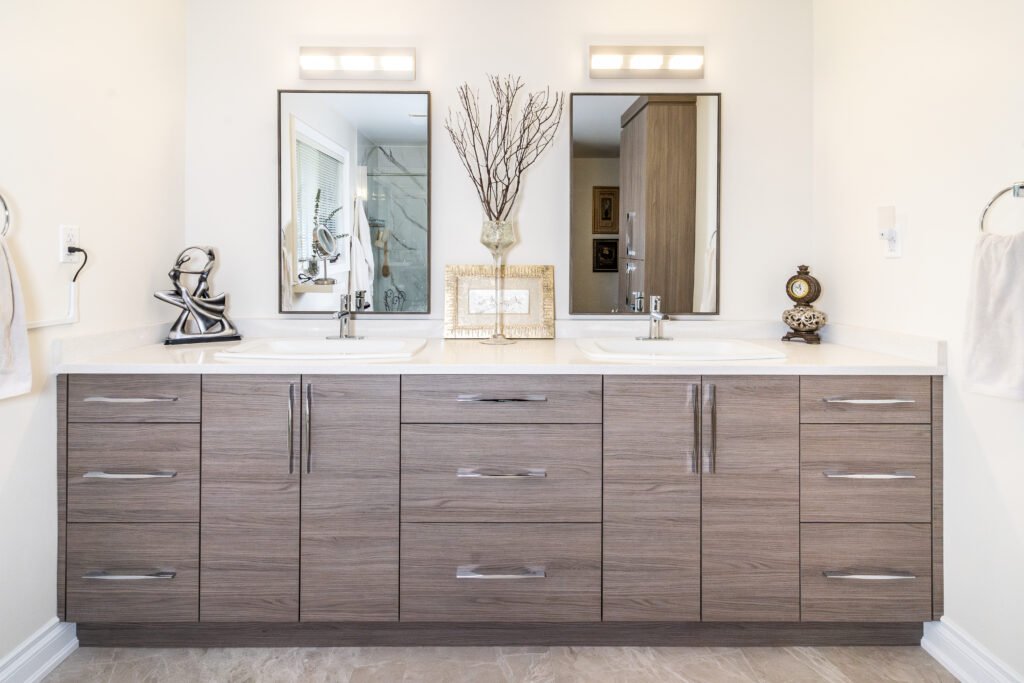 Modern Bathroom cabinet in Grey Vicenza Oak material