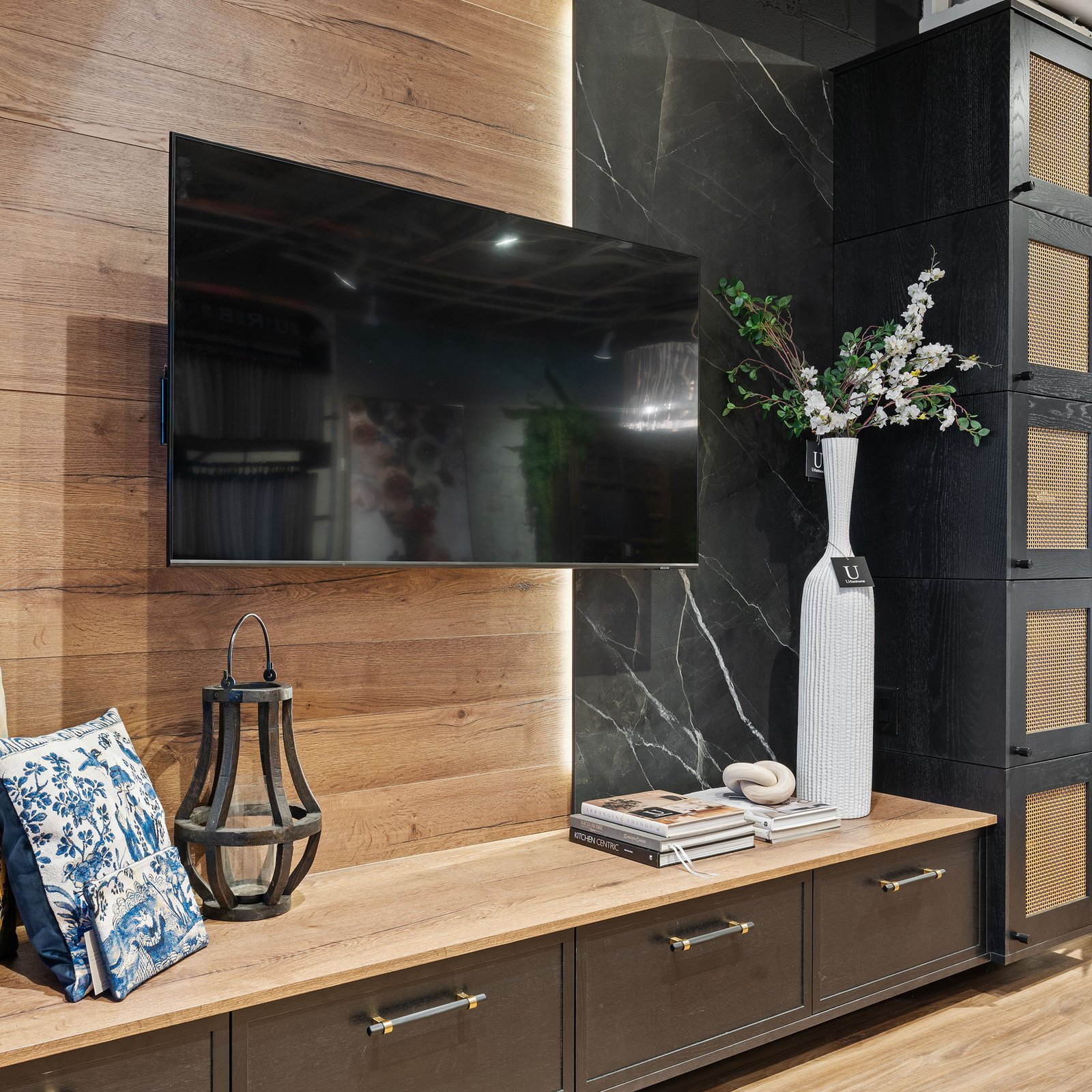 Zonavita Showroom Display in Oak Eclipse and TFL Tobacco Halifax Oak