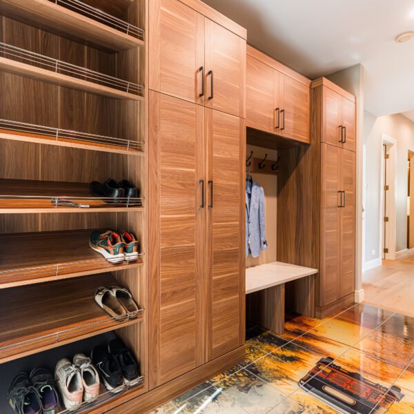 Bright mudroom in Light Tennessee Walnut